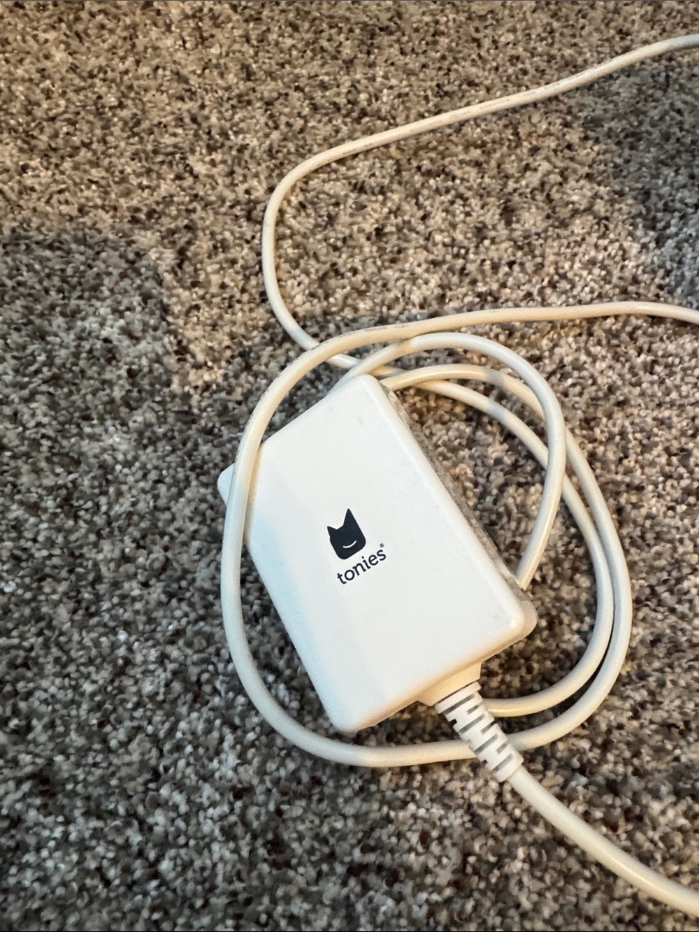 Toniebox with Mickey Ears Speaker Grill - works only on charger - Picture 3 of 3